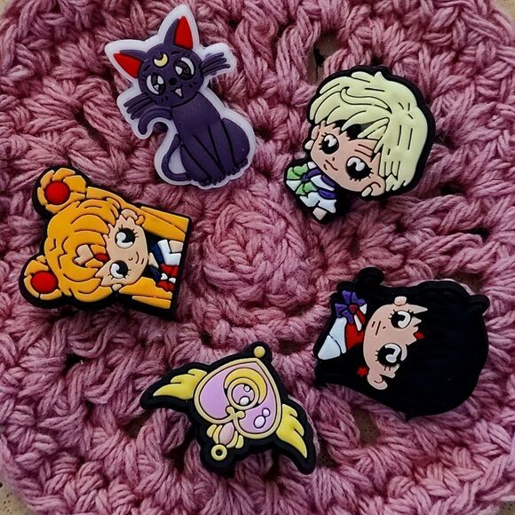 Sailor Moon 5 PC Croc Charm Jibitz Set - Picture 2 of 7